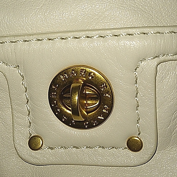 L@@K! MARC JACOBS Large Genuine Leather Totally Turnlock Farida Hobo $575msrp - Picture 15 of 16